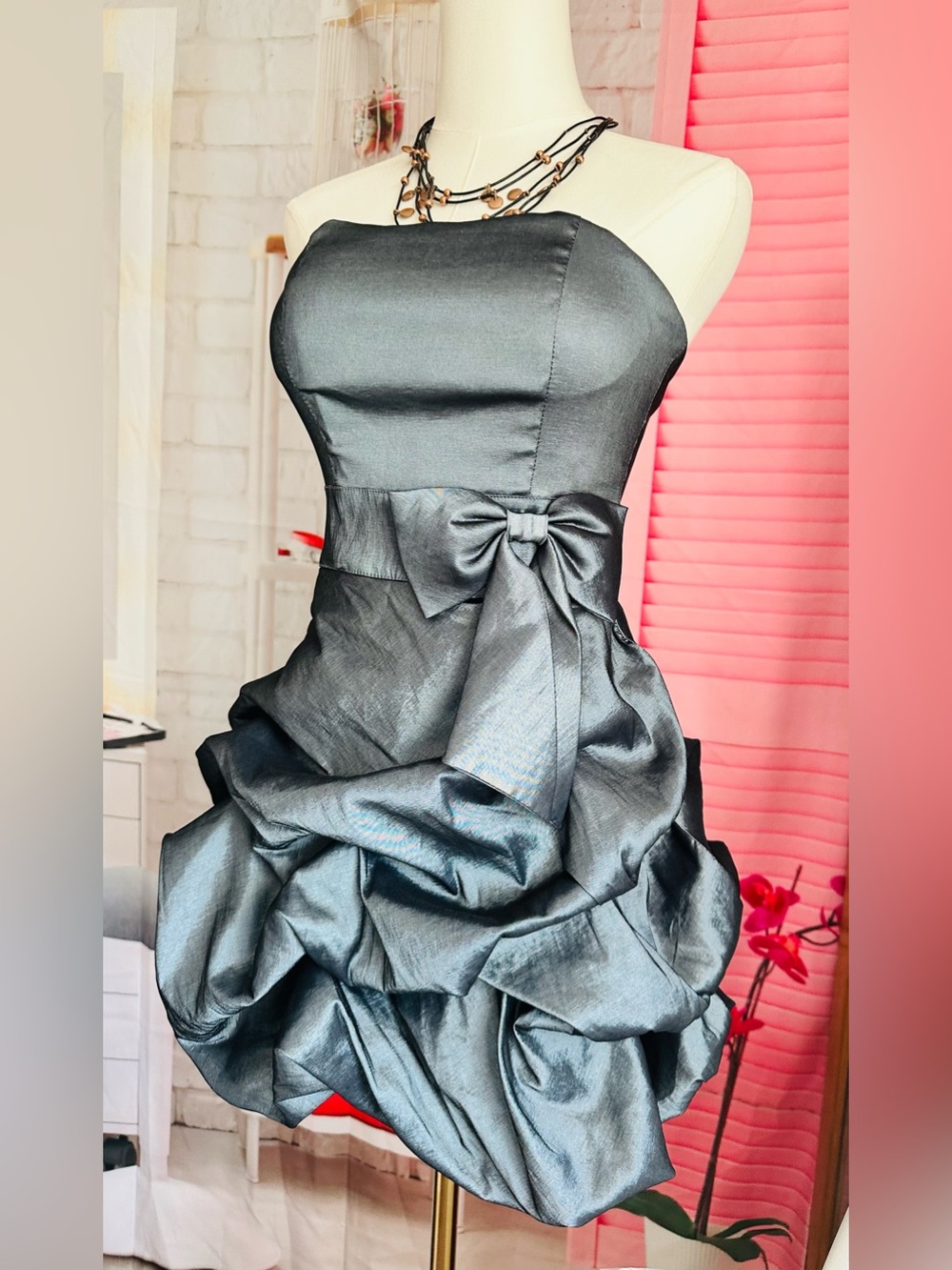 Vintage Y2K Masquerade Strapless Bubble Hem Prom Dress - Picture 2 of 11